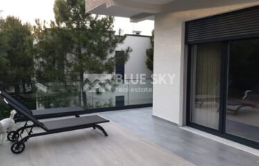 Vilë në Zemrën e Kompleksit Vala Mar, Gjiri i Lalzit