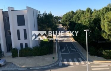 Apartament Modern me Pamje të Mrekullueshme në Kompleksin Vala Mar